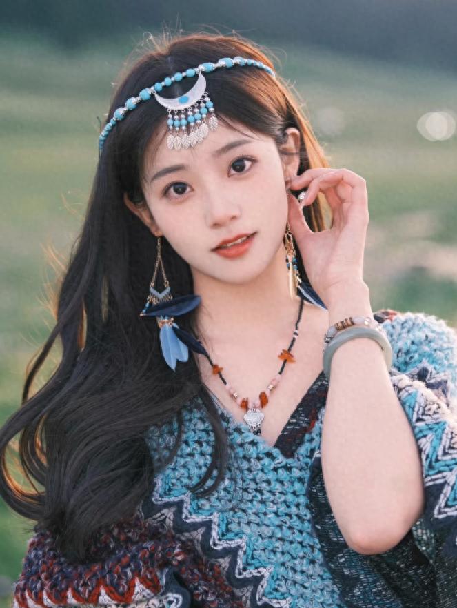 新疆旅游攻略探索六分之一中国的自然风光与人文风情