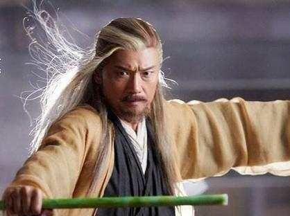 东邪西毒南帝北丐中神通，网友对出的下联你觉得咋样？
